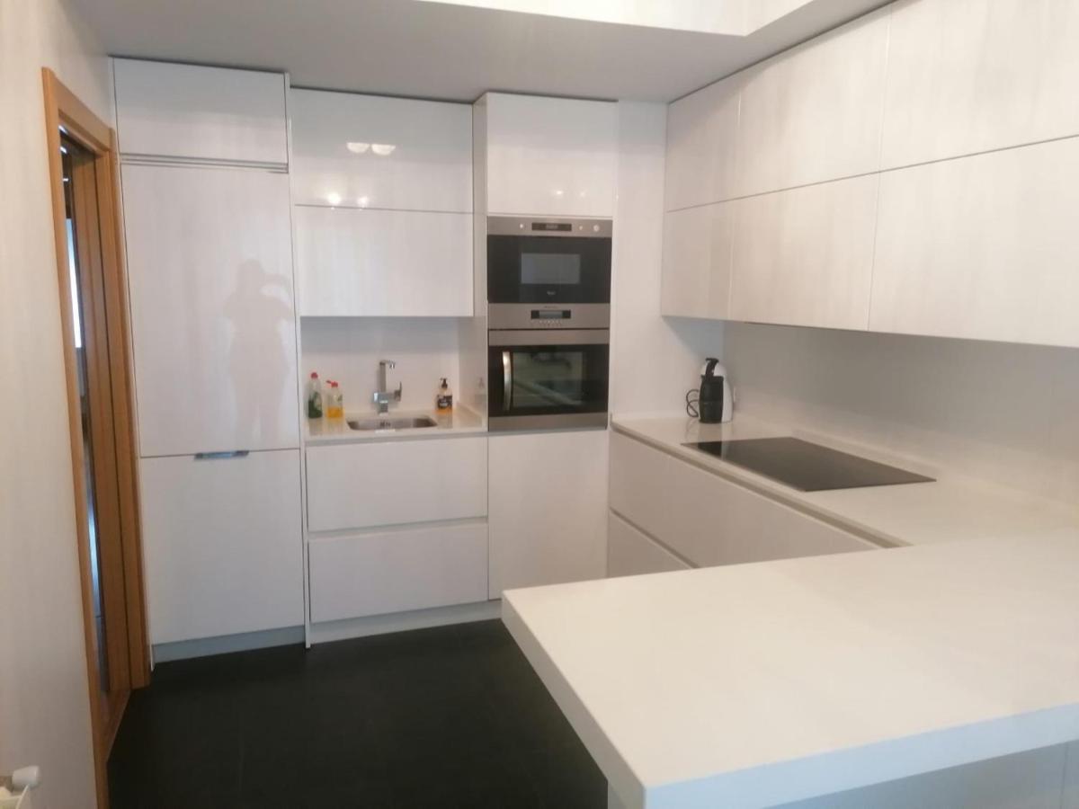 Apartamento Praga Vitoria-Gasteiz Bagian luar foto